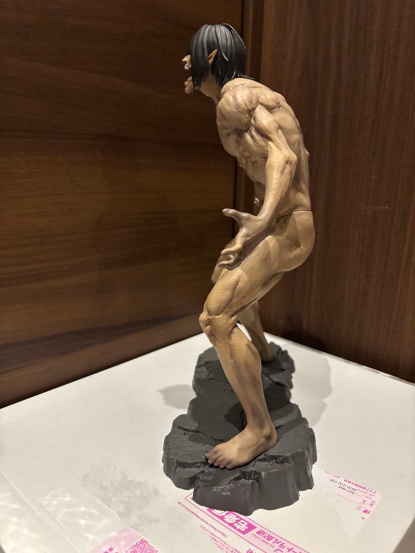 進撃の巨人 一番くじ ラストワン賞 エレン 巨人 巨大樹の森 フィギュア