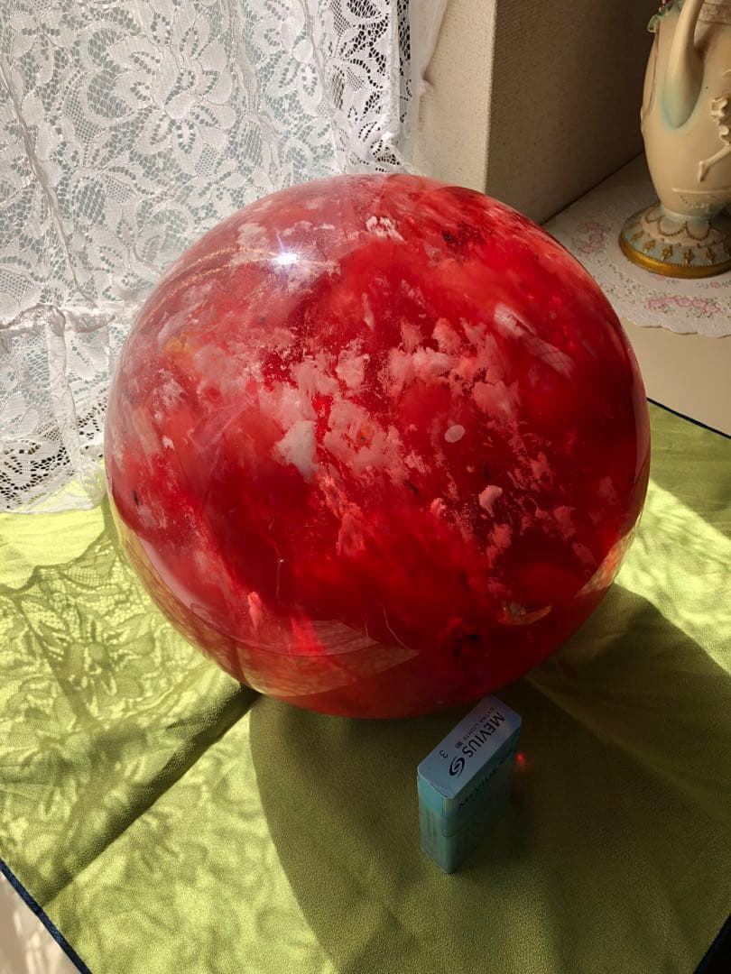 赤玉水晶(超巨大玉)