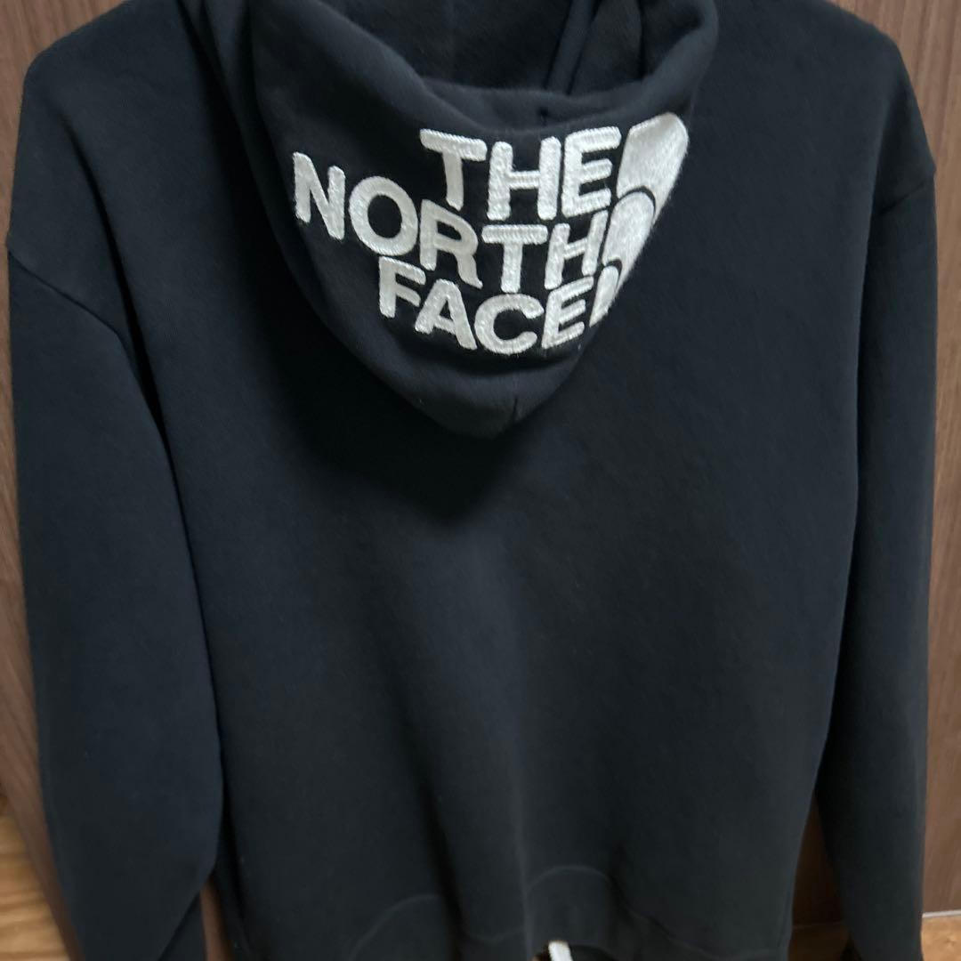 ノースフェイスパーカー