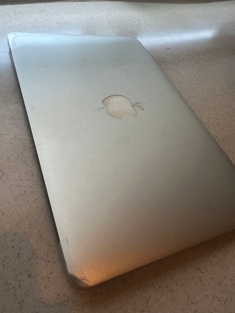 MACBOOK AIR 5.1 マックブックエアー　シルバー