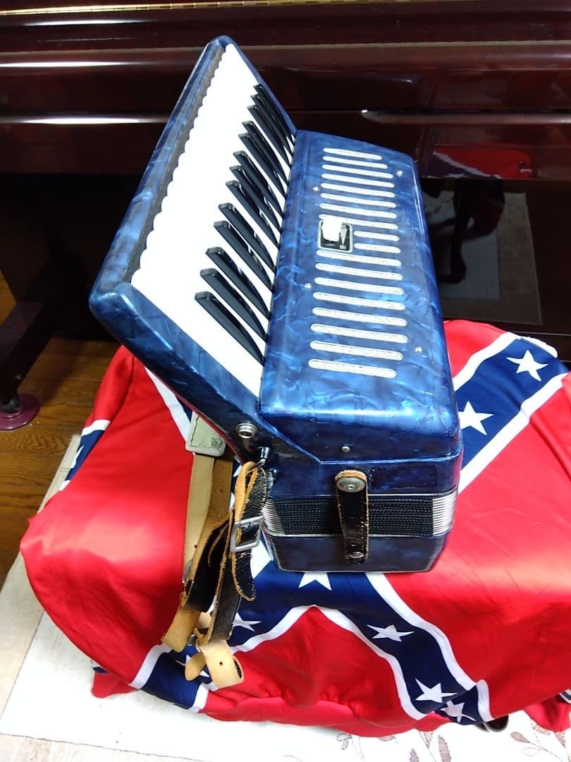 【整備済懐しい音色】Yamaha テナー アコーディオン T-32B 32鍵
