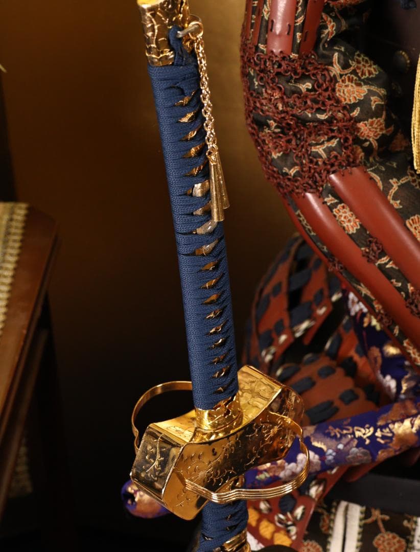 BLACK　BY01　甲冑　具足　着用鎧　龍日輪前立　鎧櫃付き　等身大　現