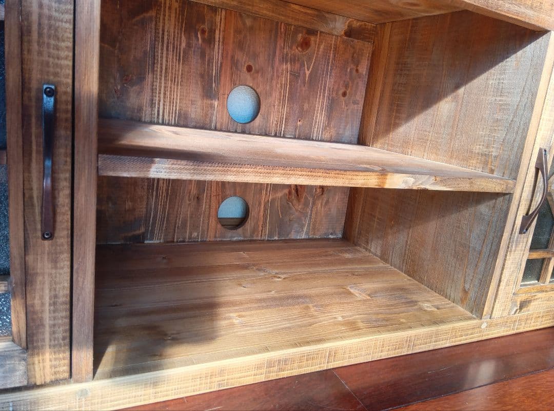 週末（金土日）価格＊レトロ風ＴＶボード＊檜の一枚板使用の天板