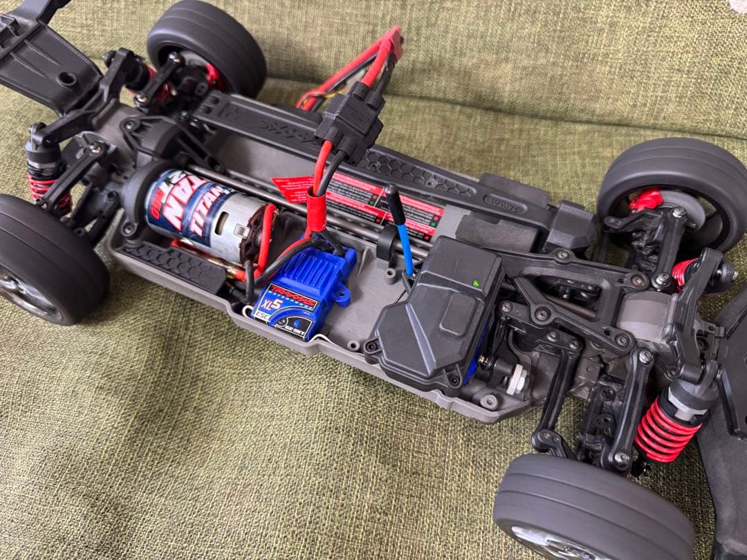 トラクサス　コルベット　スティングレイ　C8 RTR