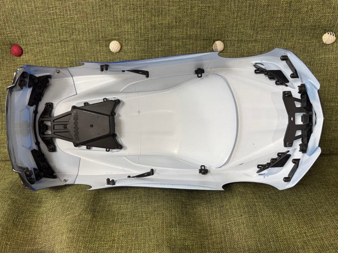 トラクサス　コルベット　スティングレイ　C8 RTR