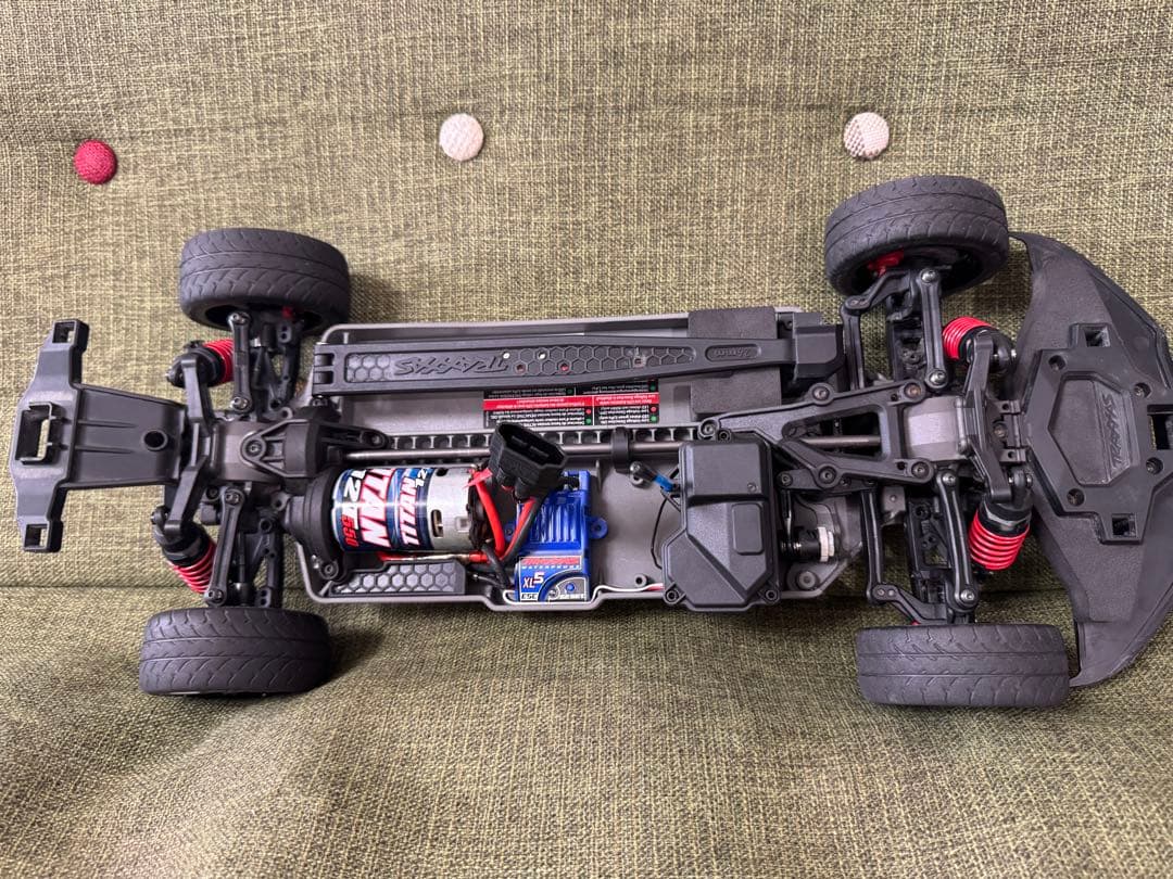 トラクサス　コルベット　スティングレイ　C8 RTR