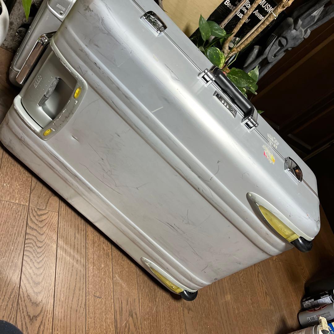 【廃盤品】頑丈です！シンプル構造　ゼロハリバートン　アルミ製キャリーケース