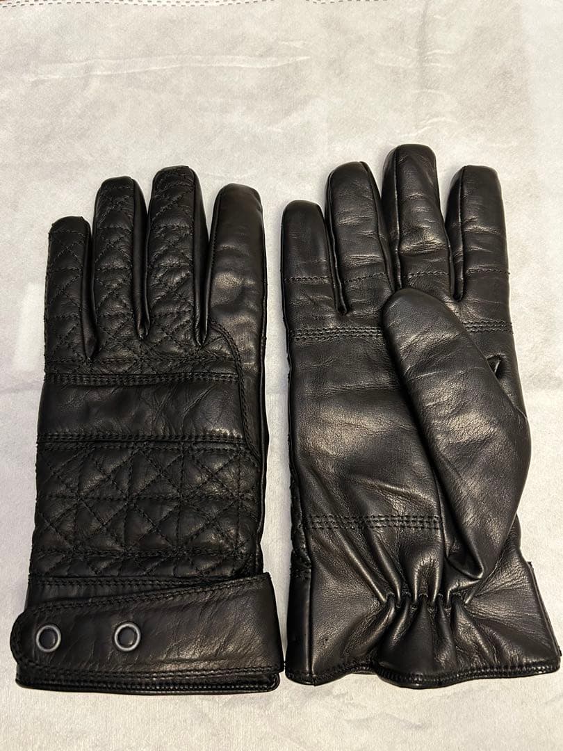 【週末お値下げ‼️】BOTTEGA VENETA メンズ グローブ BLACK