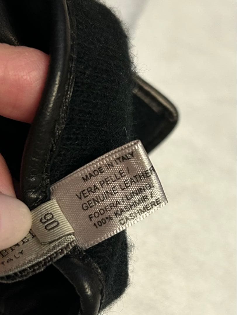 【週末お値下げ‼️】BOTTEGA VENETA メンズ グローブ BLACK