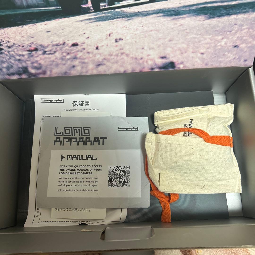 Lomography フィルムカメラ（保証書付き、電池・フィルムなし）