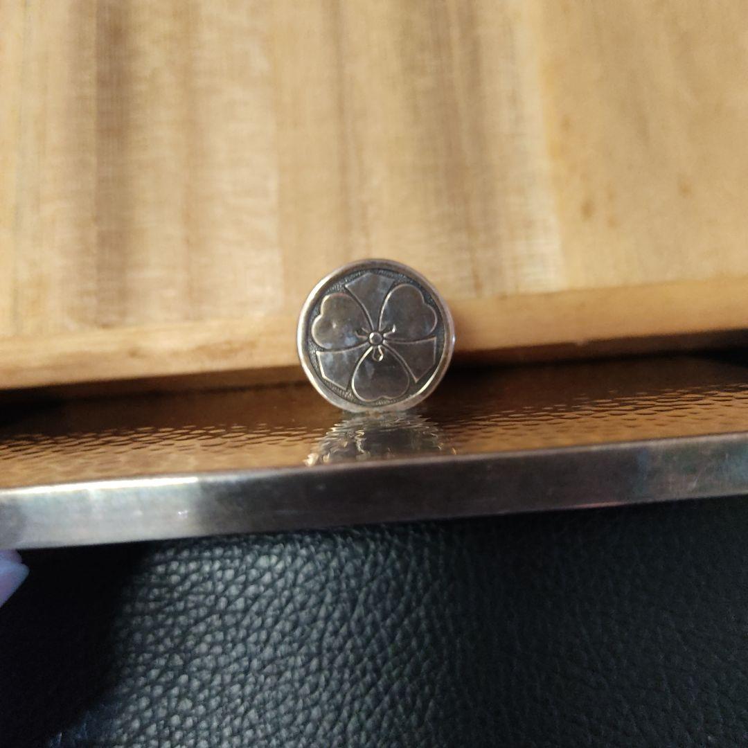 シルバー製。銀製。SILVER970。 ケース箱。家紋。丸に剣に片喰。約450g