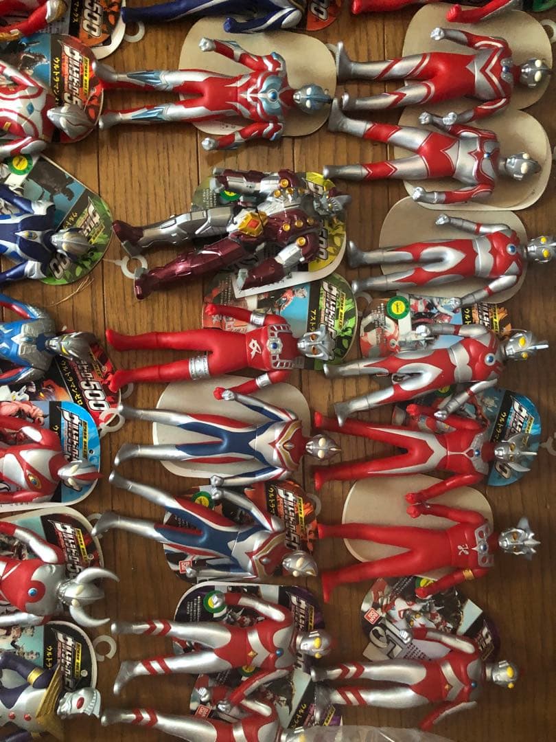 ウルトラマン　ウルトラヒーロー500 丸タグ　限定　ソフビ