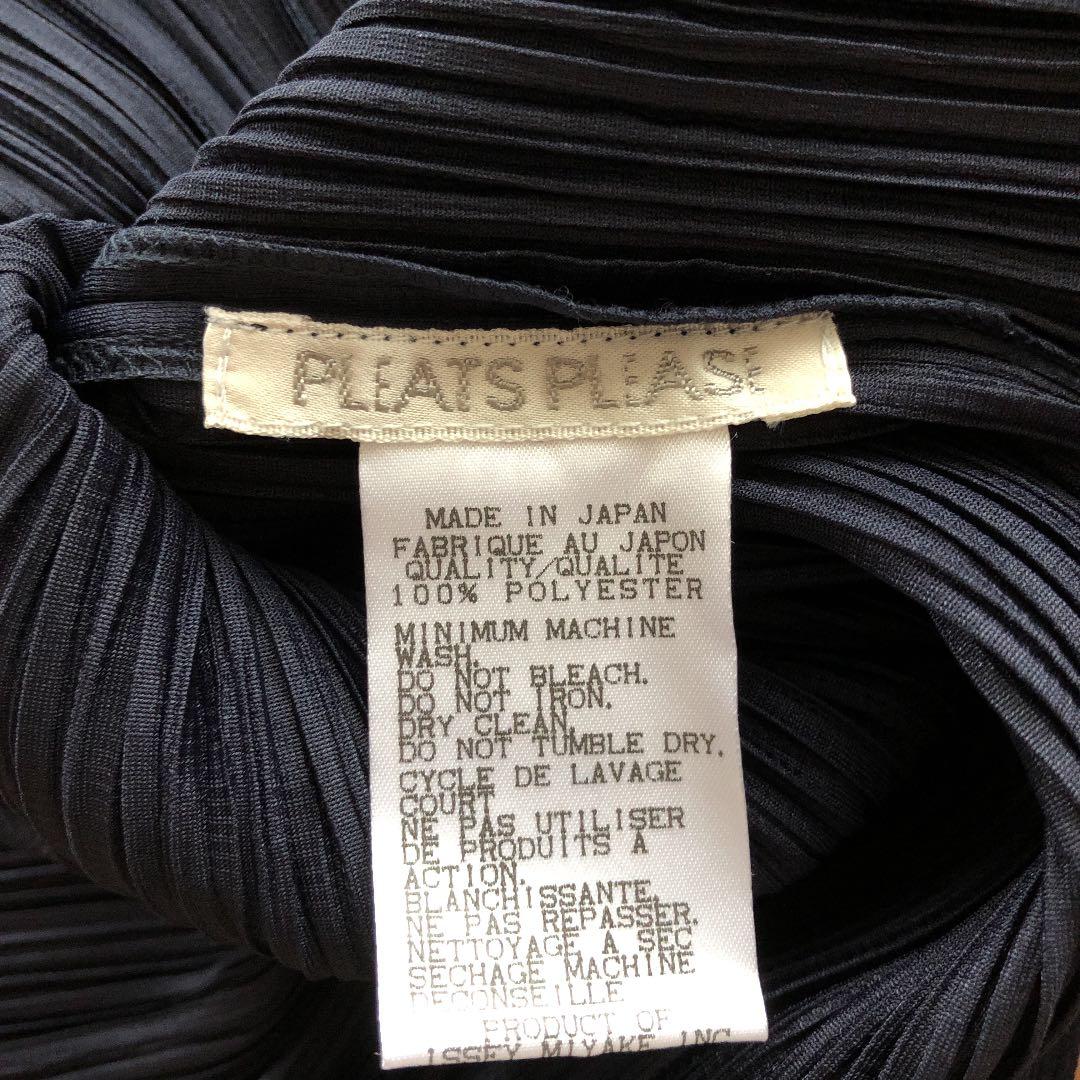 プリーツプリーズ　PLEATSPLEASE ハイネック　ノースリーブ