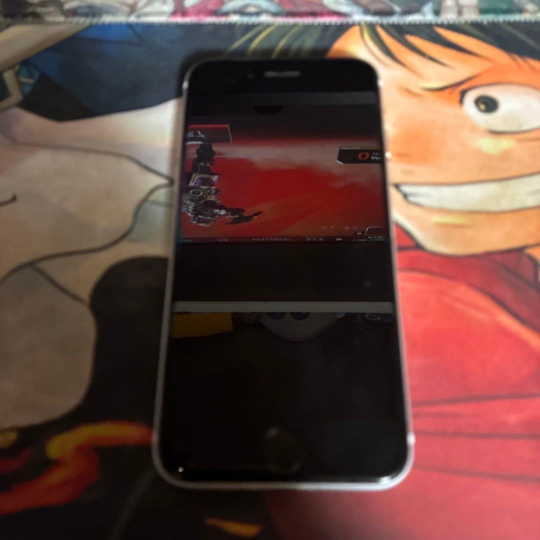 Apple iPhone SE 第2世代　64gb ホワイト　82%