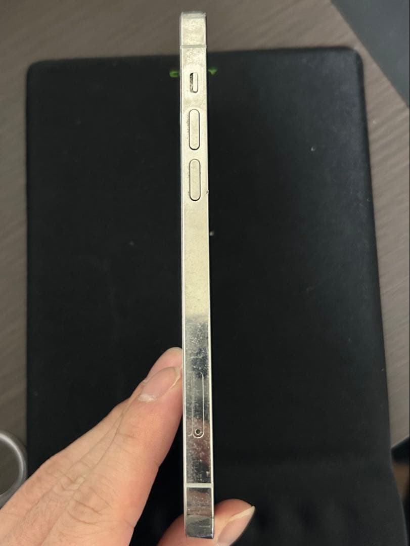 【最終値下げ】 Apple iPhone 12Pro シルバー 本体