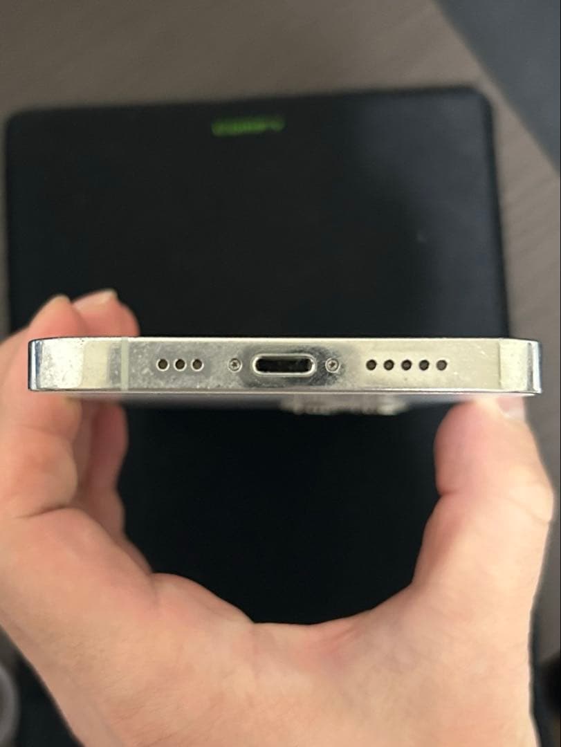 【最終値下げ】 Apple iPhone 12Pro シルバー 本体