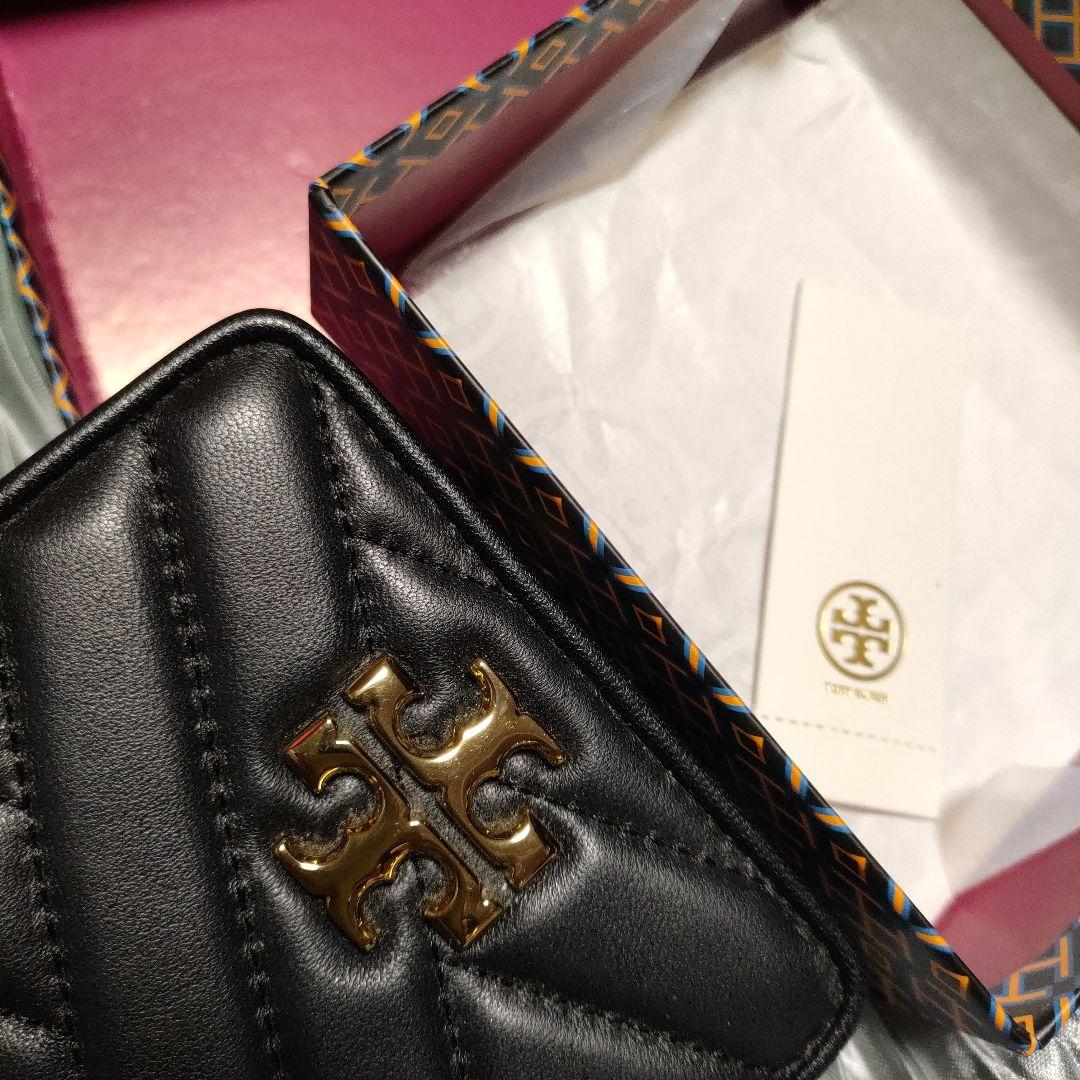 【ほぼ未使用】トリーバーチ Tory Burch ブラック 二つ折り財布