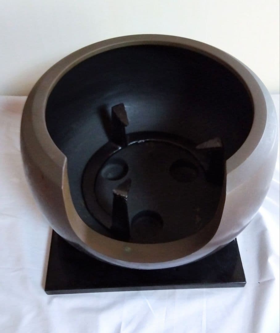 茶道具　大西風炉　風炉釜(前欠け風炉)　宗勘作　五徳　漆敷板付き　未使用