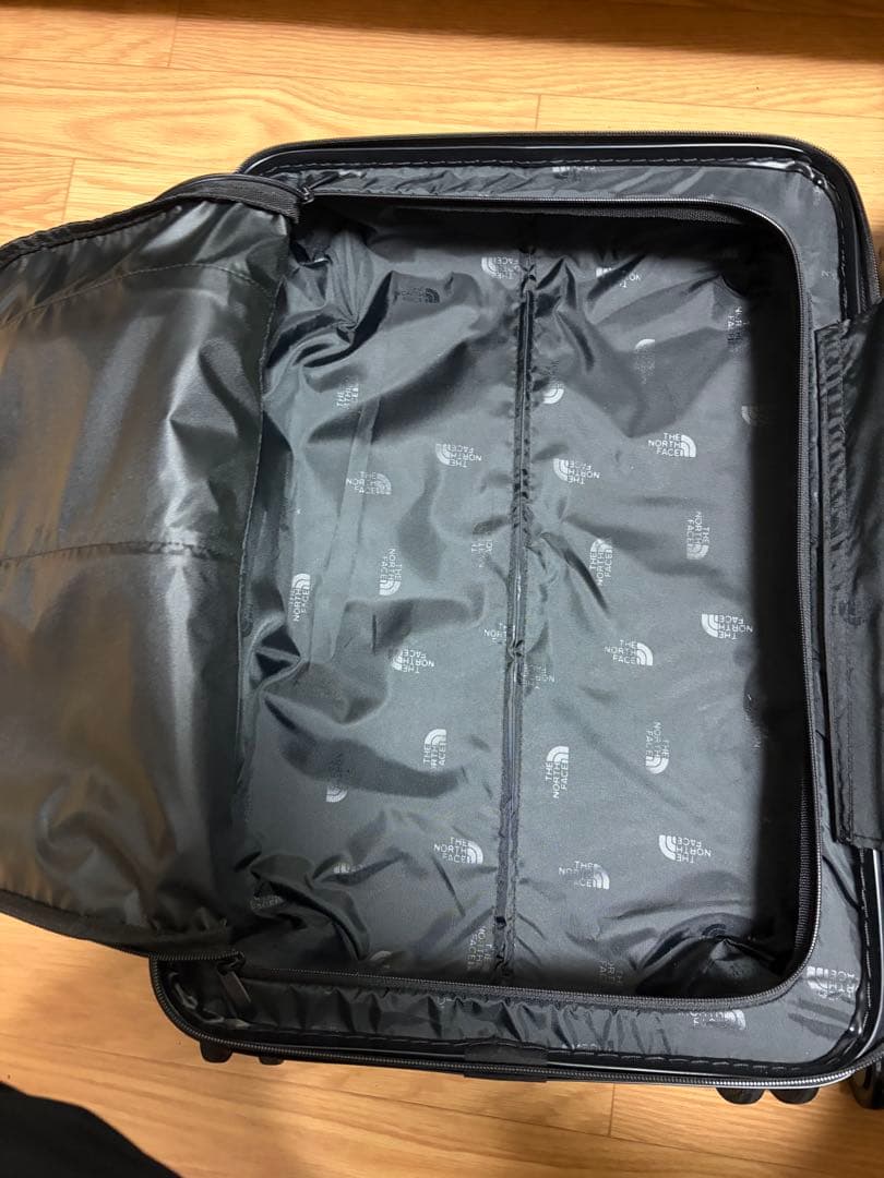 【人気商品】ノースフェイス スーツケース ブラック