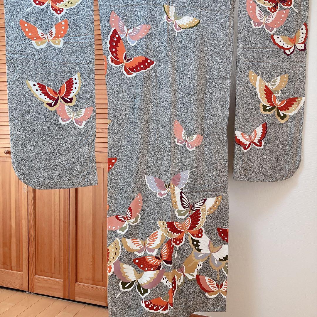 振袖　蝶々の古典柄が素敵な振袖　166cm〜180cmの方に　長尺　トールサイズ