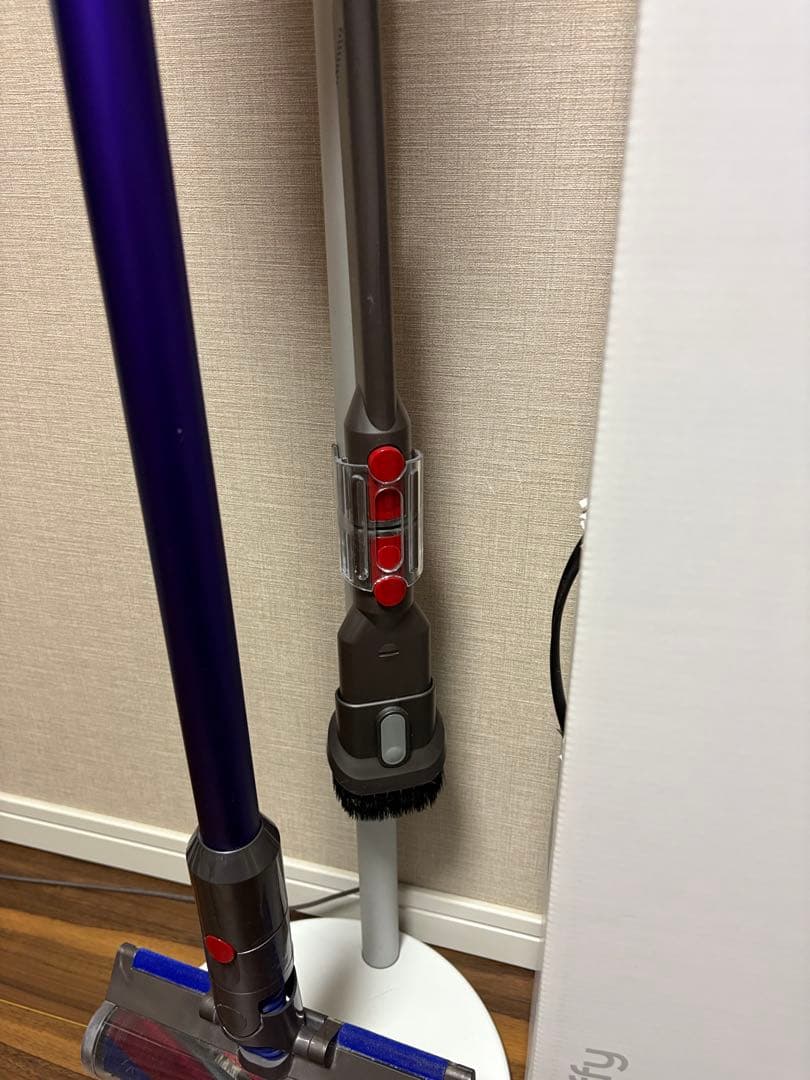 Dyson デジタルスリムフラフィsv18