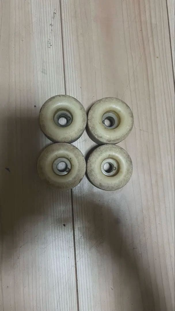 krookedデッキ2枚、トラック、ウィール 2個セット(バラ売り不可)