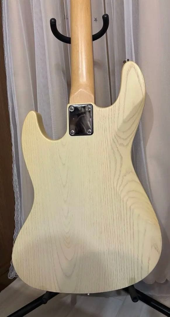 Bacchus バッカス　ユニバーサルシリーズ　ジャズベース