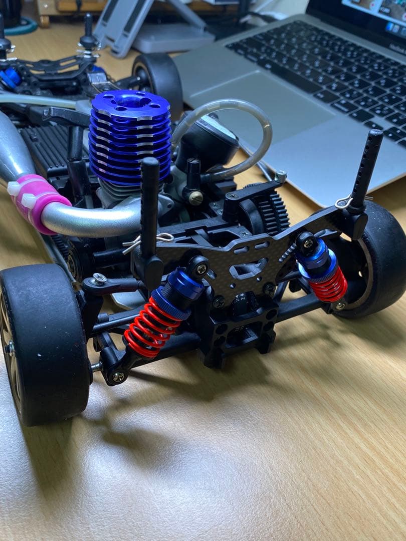 京商GT2ボディ付き カスタムホイール TE37風