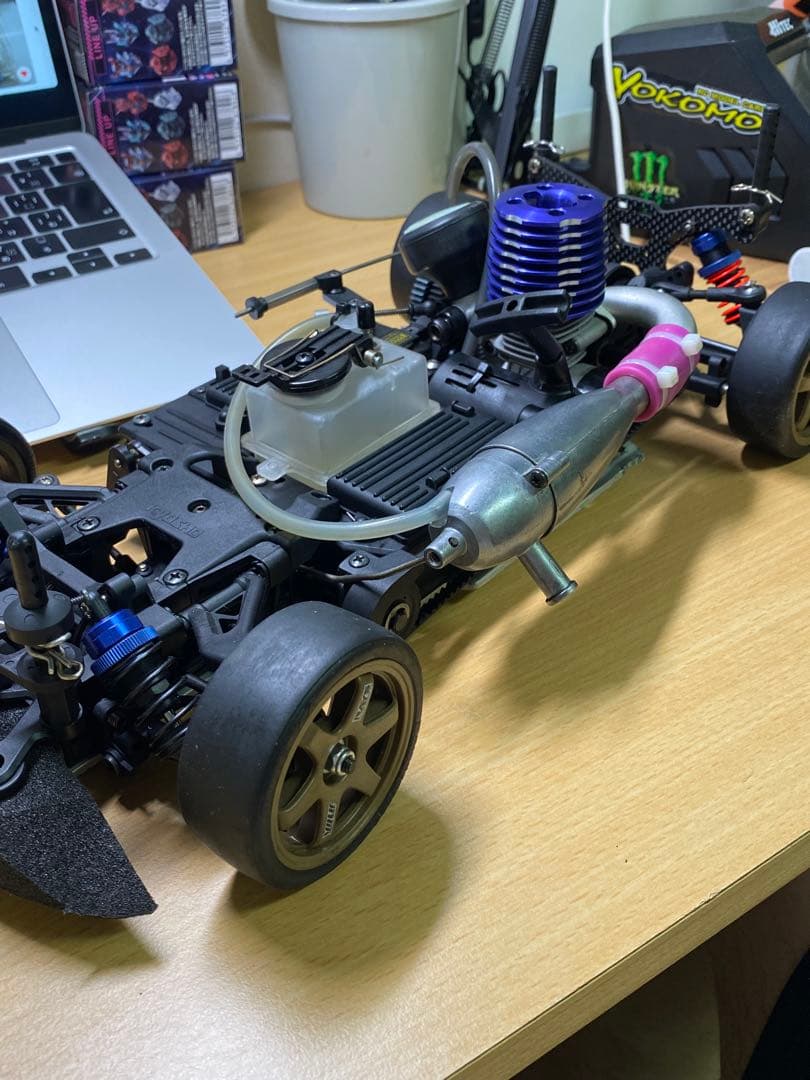 京商GT2ボディ付き カスタムホイール TE37風