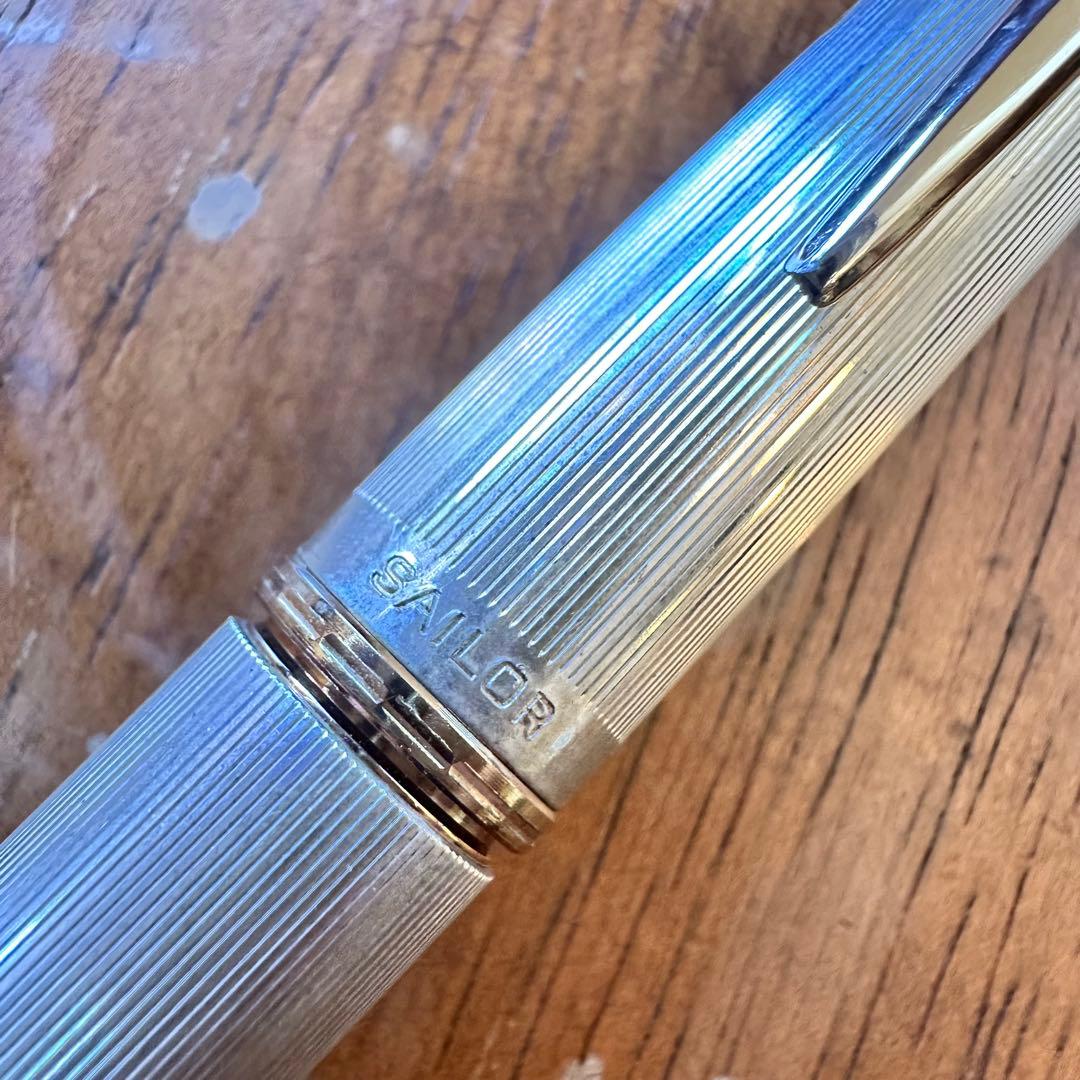 sailor セーラー　万年筆　ペン先　18K 本体:silver 刻印