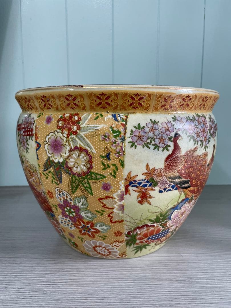 水鉢　孔雀　絵柄模様　金魚鉢　メダカ鉢　水瓶　火鉢　骨董　壺