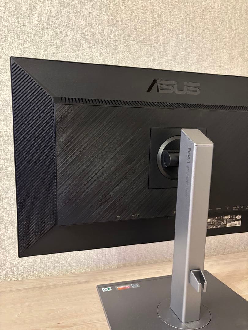 ASUS 27型ワイドIPSパネル搭載液晶4KモニターPA279CV-R