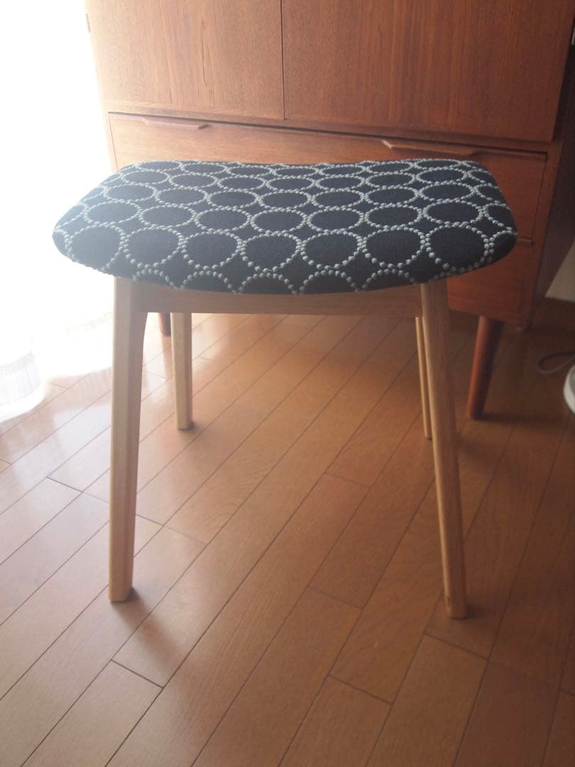 ミナペルホネン ハンドメイド スツール タンバリン 生地 リネン ベンチ 椅子