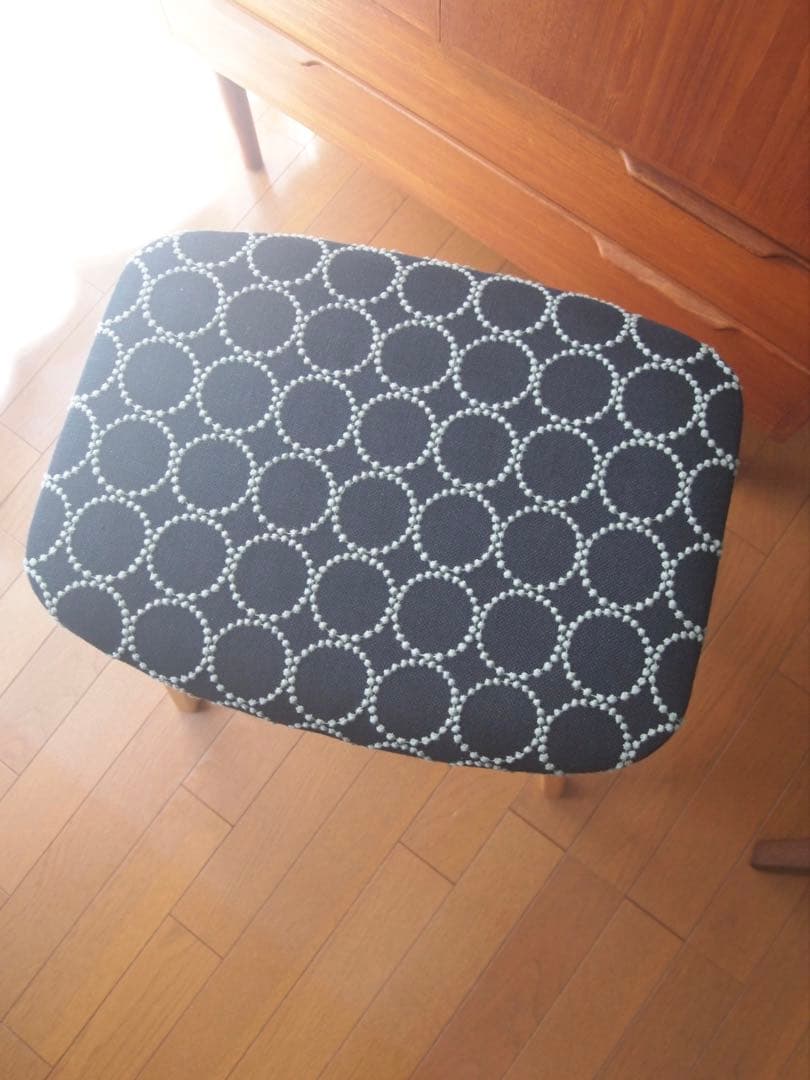 ミナペルホネン ハンドメイド スツール タンバリン 生地 リネン ベンチ 椅子