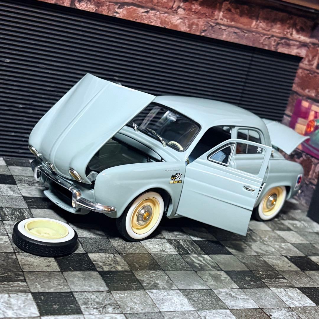 ワンオフカスタム 1/18 NOREV ルノー ドーフィン 1958