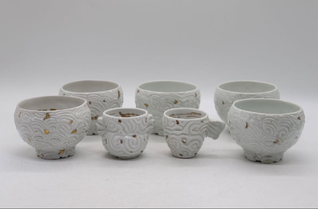 坂田甚内作　深甚紋白陶金彩　湯呑み&くいのみ7点まとめ　送料込み250827
