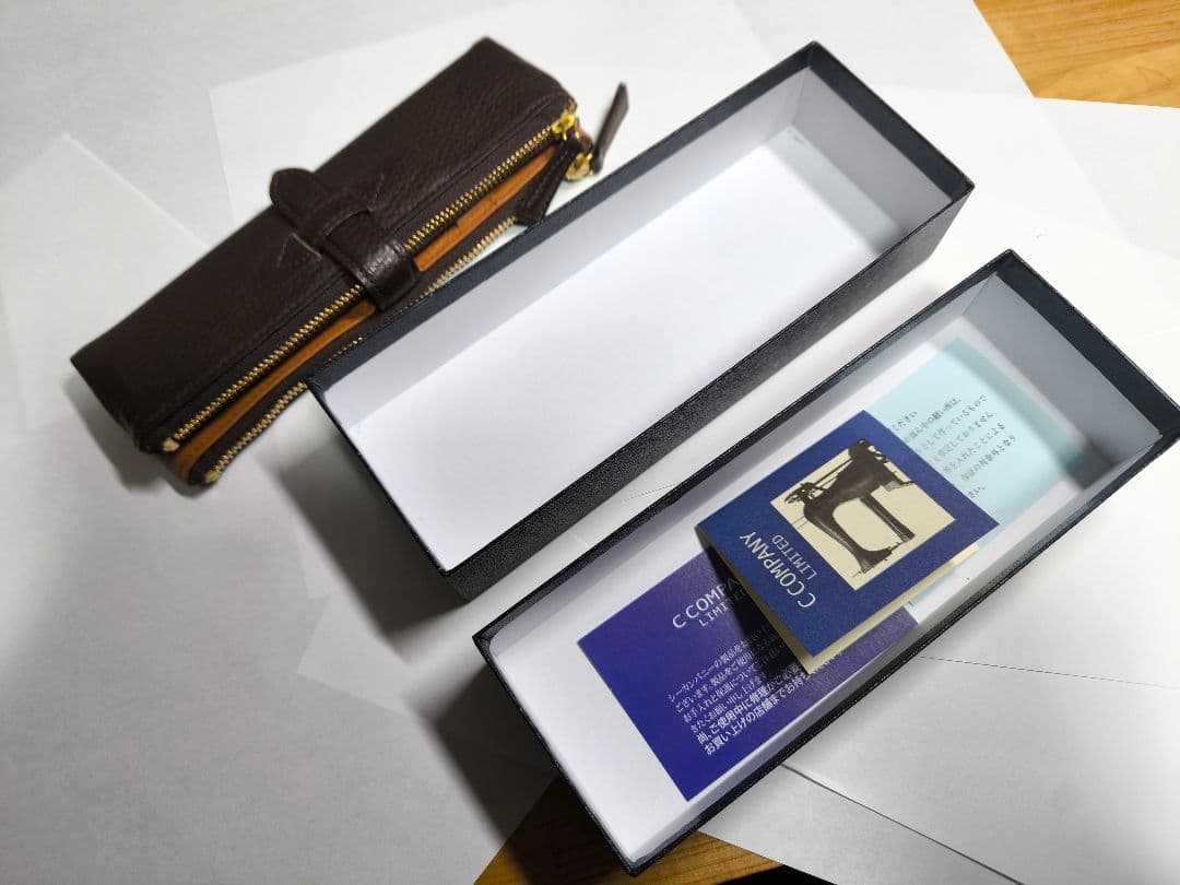 ルポペンケース　ダークブラウン　箱付き