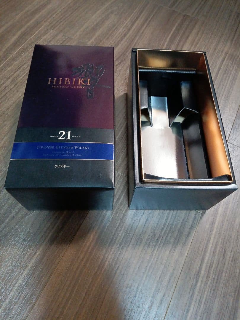 サントリーウイスキー　響HIBIKI 21年　 (700ml) 43％