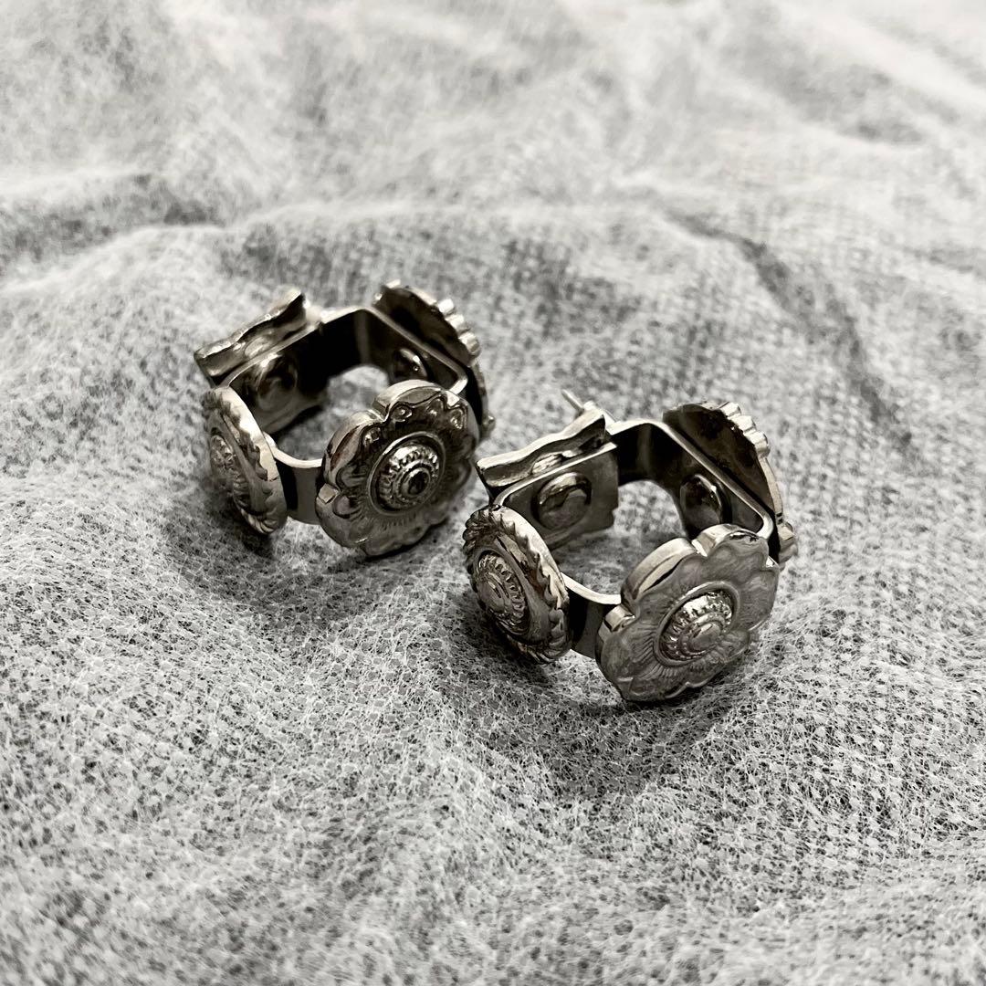 TOGA シルバースクエアピアス