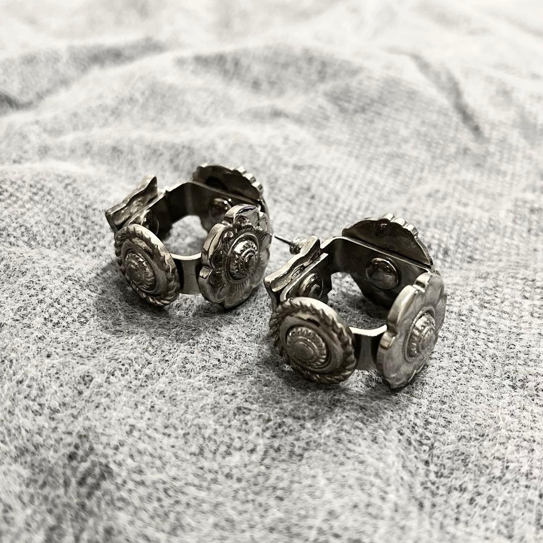 TOGA シルバースクエアピアス