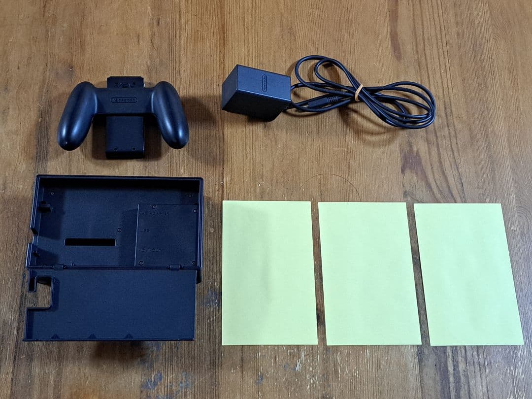 ポ*友様 Switchセット　ジョイコン右ジャンク　ソフトなし SDカード256