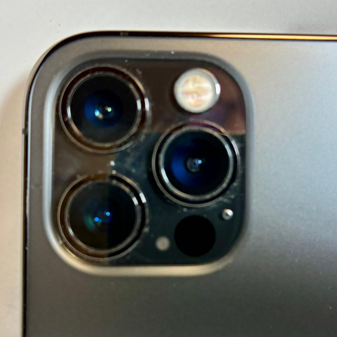 【極美品】iPhone 12 Pro 128GB グラファイト docomo