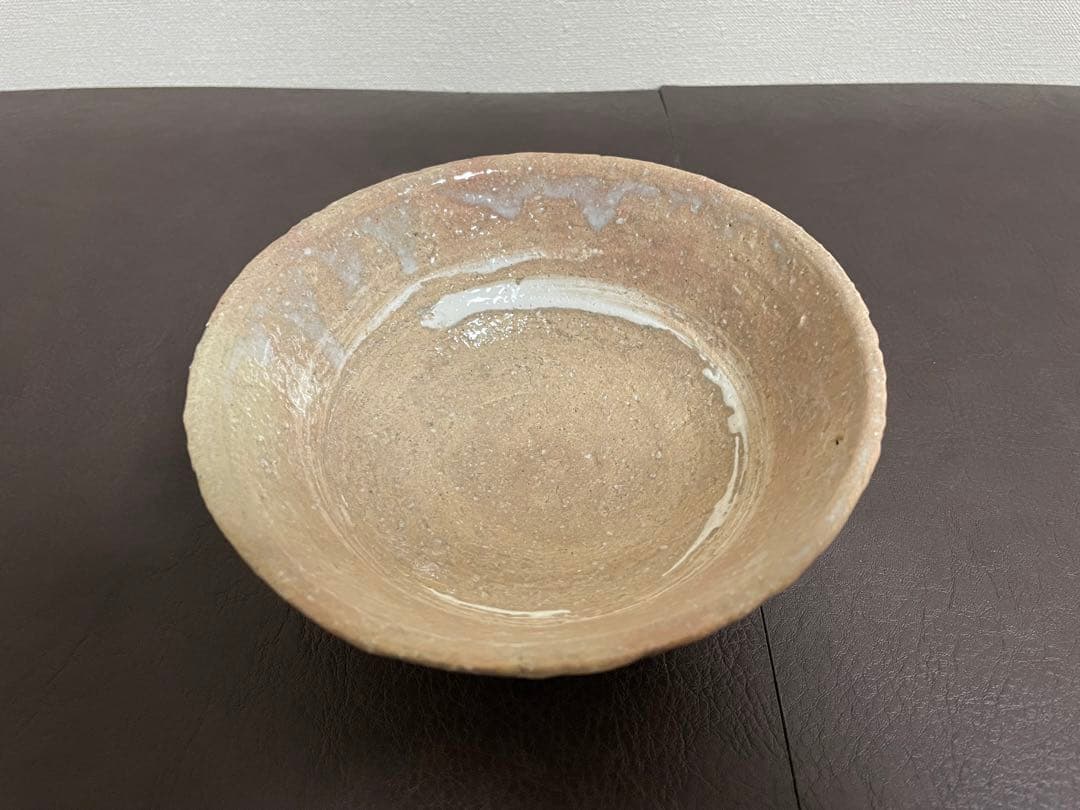 十代三輪休雪　萩刷毛目平茶盌　共箱　茶碗　萩焼　茶道具