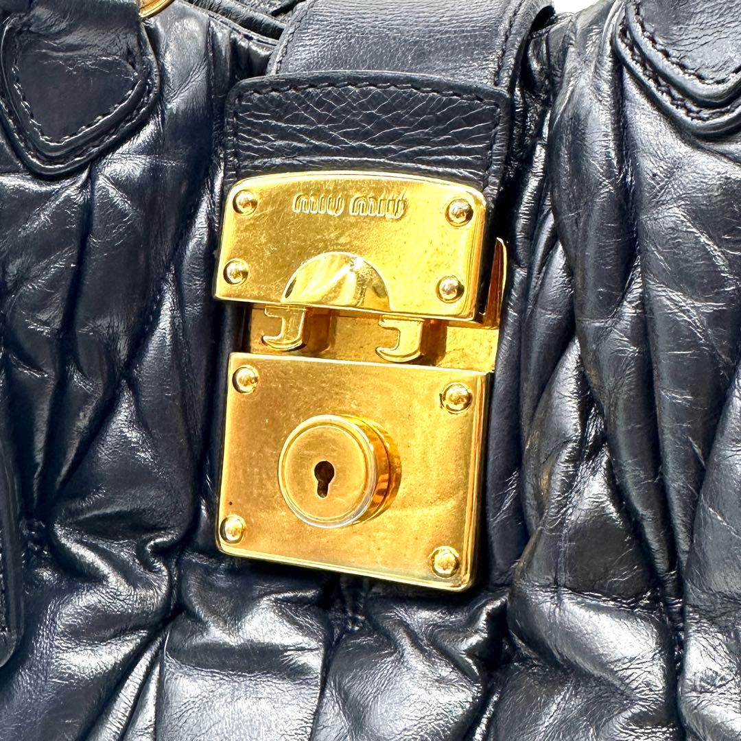 ミュウミュウ マトラッセ 2way ショルダーバッグ ゴールド金具 レザー 濃紺