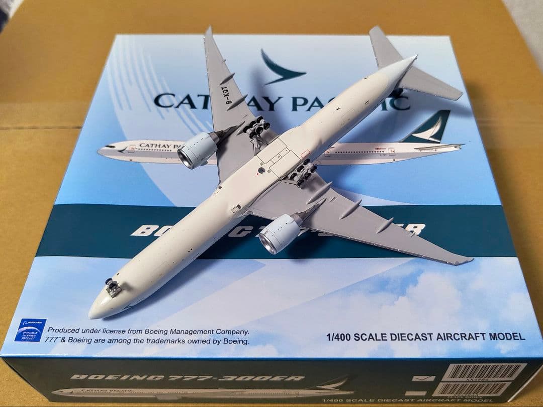 キャセイパシフィック航空 777-300ER B-KQT 1/400