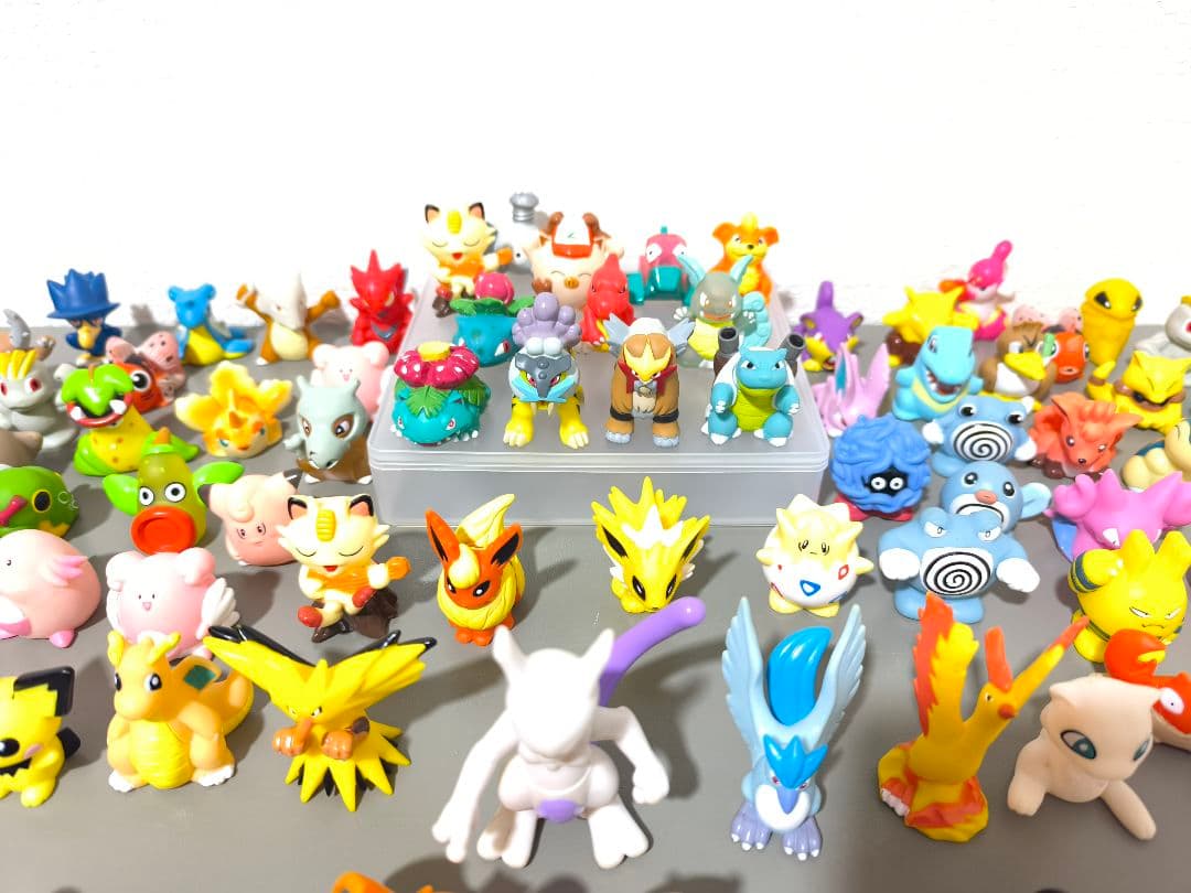 ポケモン　指人形　ソフビ　71体　まとめ売り　ピカチュウ　ミュウツー　ゲンガー等