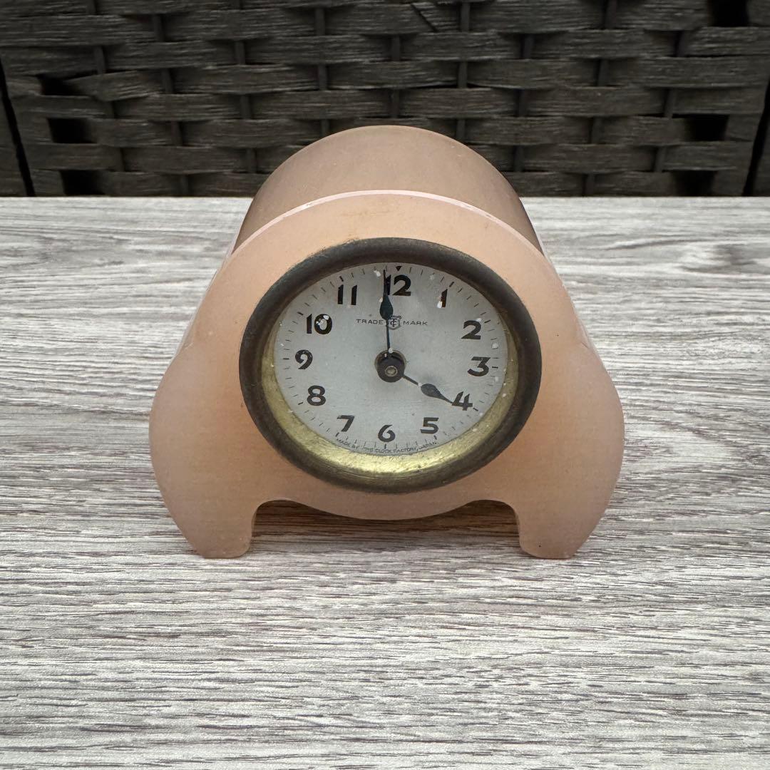 TRADE MARK 時計 ウランガラス