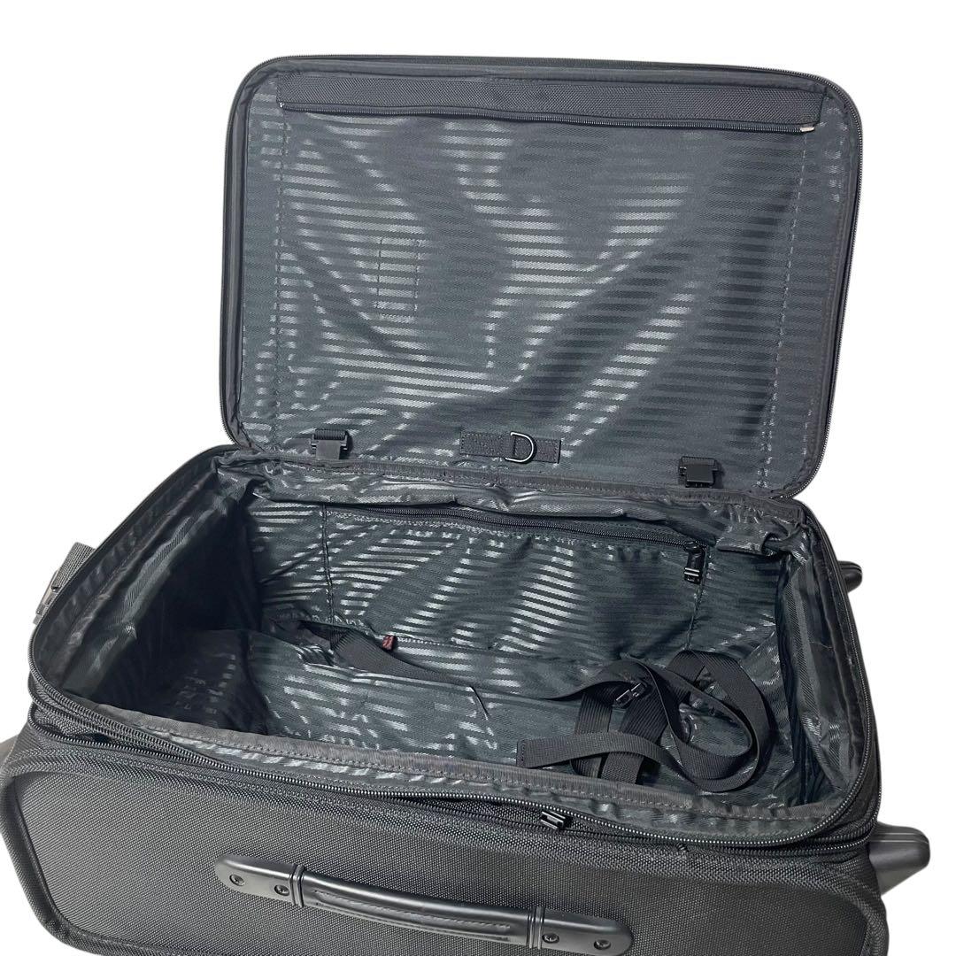 【美品】TUMI トゥミ キャリーケース 2268D3 機内持ち込み可　2輪