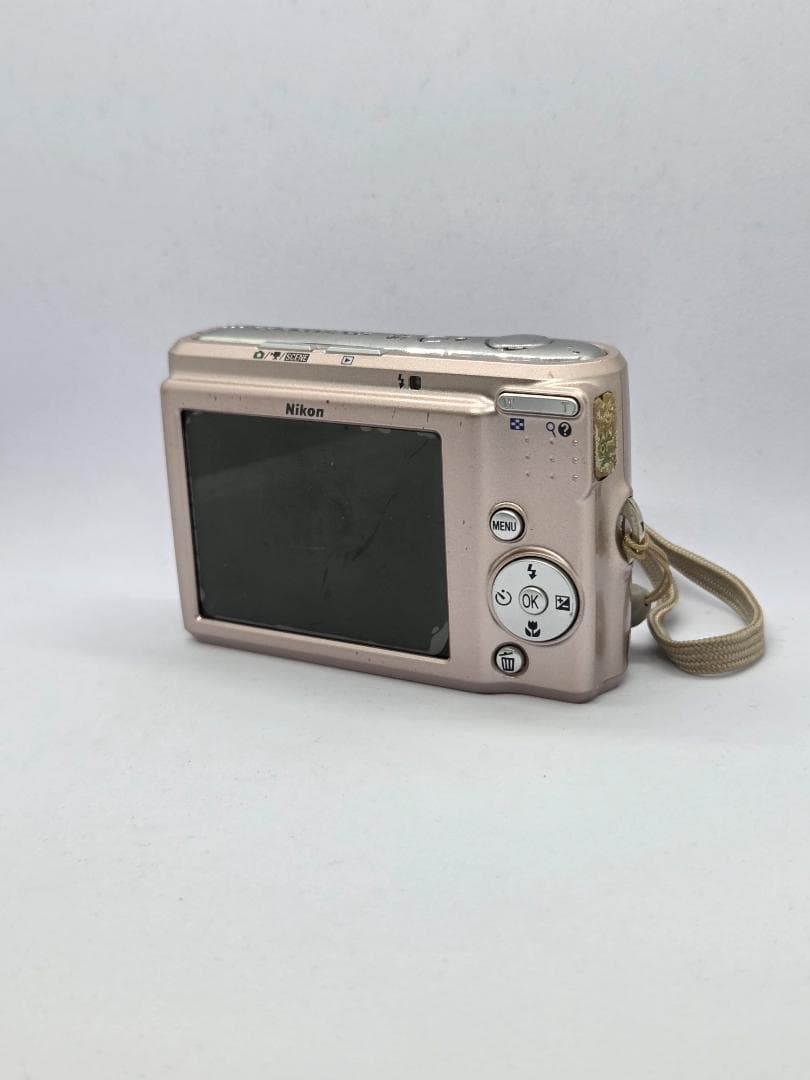 Nikon COOLPIX 8.0メガピクセル ピンク
