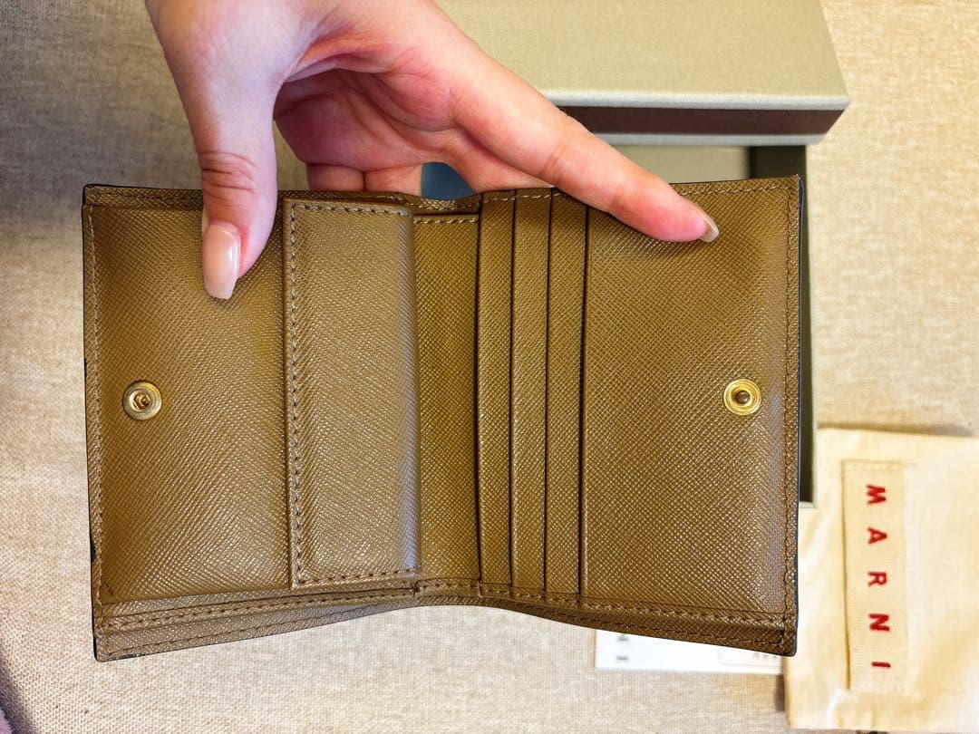 MARNI ブラウン 二つ折り財布